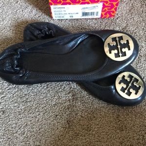 Tory Burch Black Reva Flat size 10